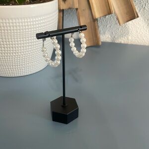 Pearl hoop fashion earrings